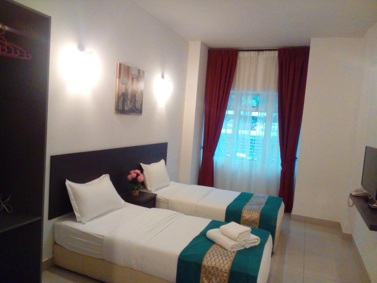 Aster Hotel Bukit Jalil Куала-Лумпур Экстерьер фото